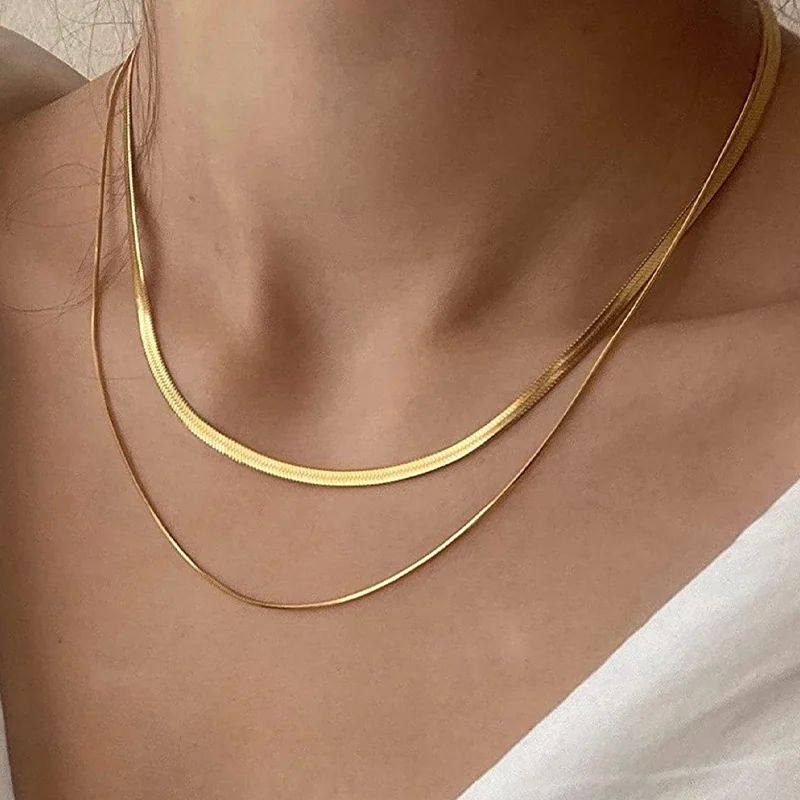 Simple V-shaped necklace