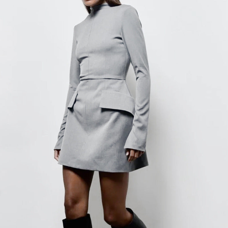 The new autumn fashion and sexy hot girl's body-hugging dress