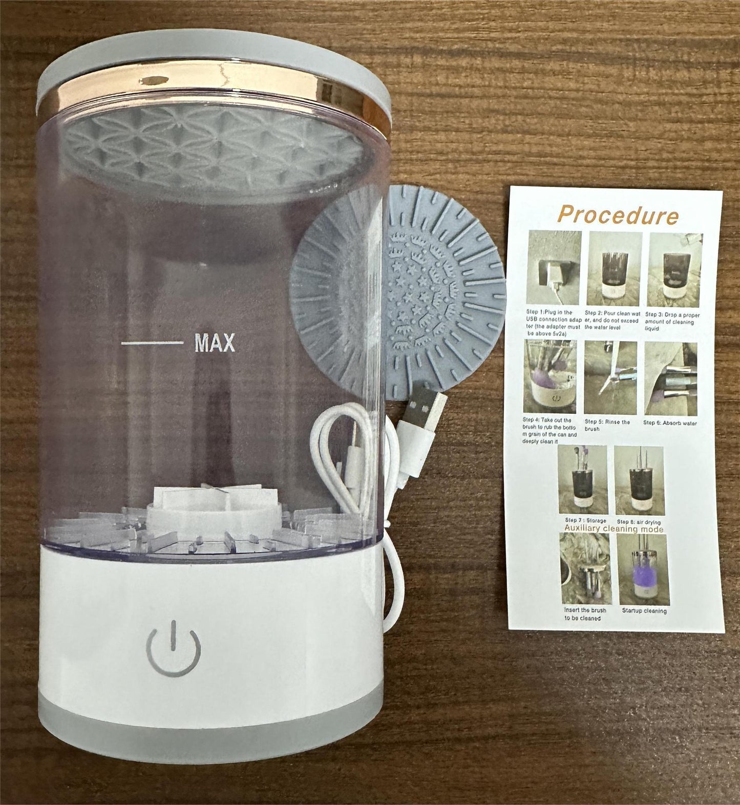 Electric brush cleaner