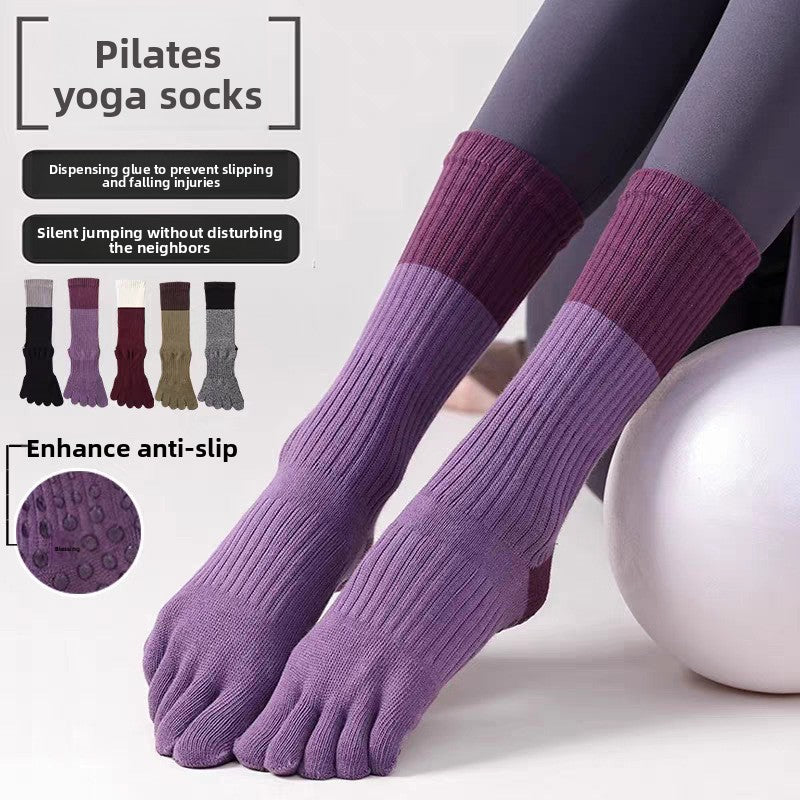 Contrasting color yoga socks
