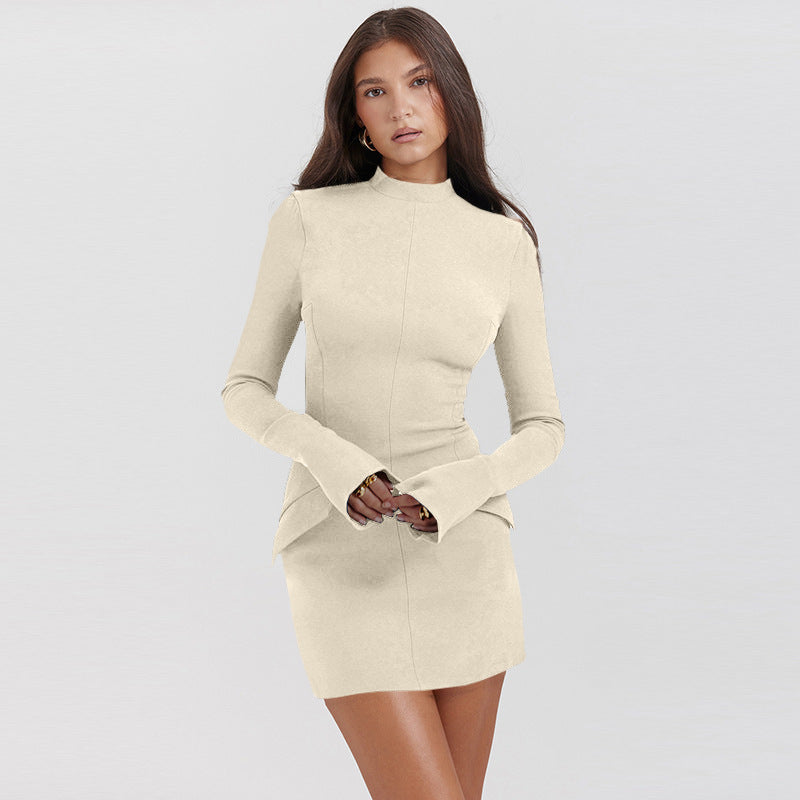 The new autumn fashion and sexy hot girl's body-hugging dress