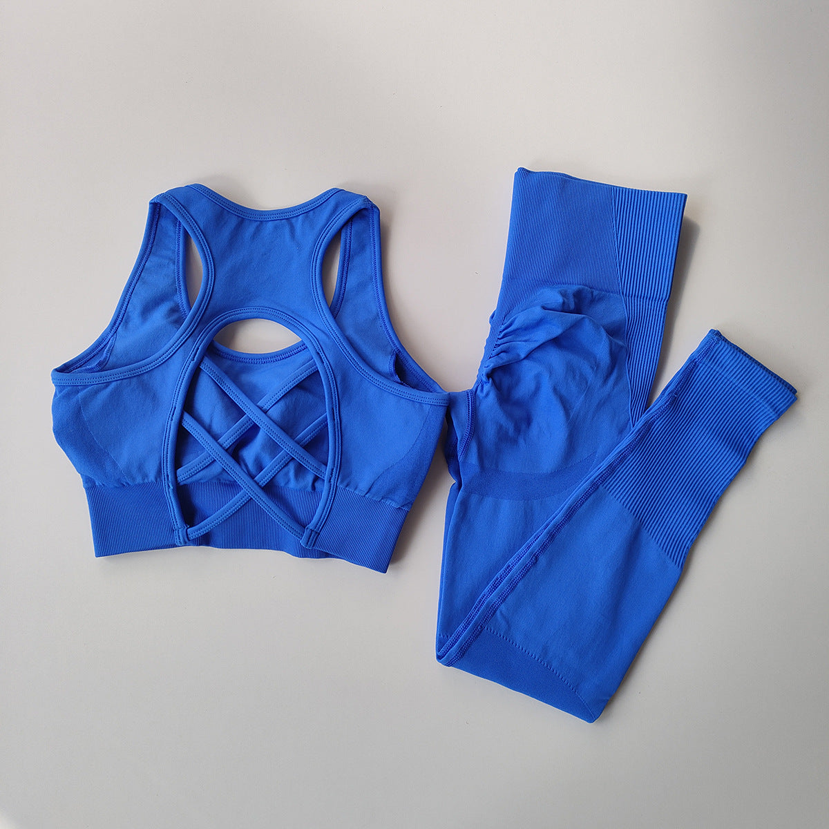 Seamless Quick-Dry Sports Suit with Built-In Bra